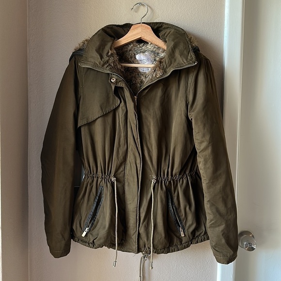 ZARA TRAFALUC Olive Green Faux Fur Outerwear Jacket - Picture 2 of 9